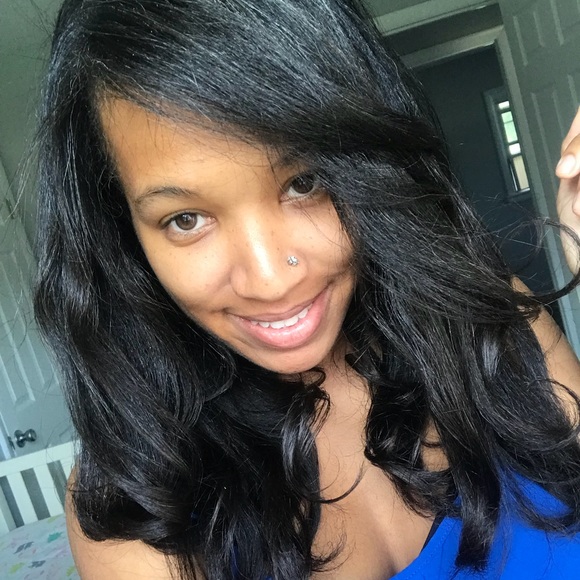 Meet your Posher, Paris - Picture 1 of 1